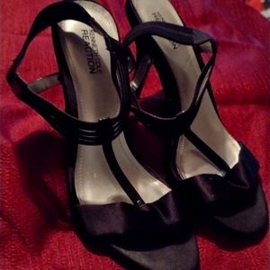 Kenneth Cole reaction sandhills black